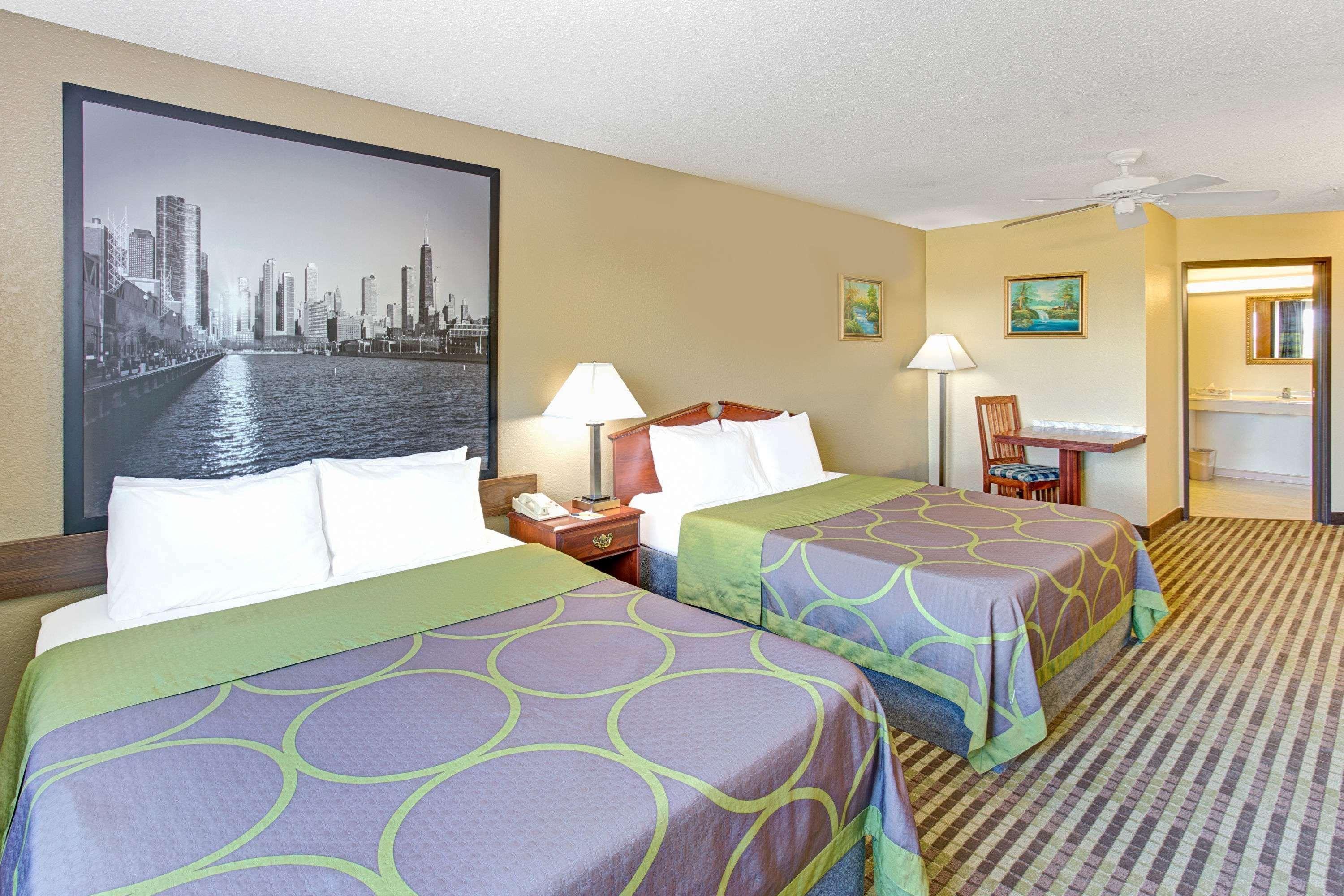 Hotel Super 8 By Wyndham Gurnee Extérieur photo
